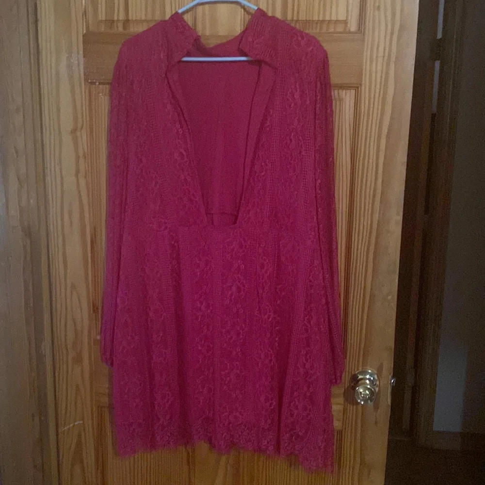 Maeve Open-Back Lace Mini Dress - Picture 4 of 4